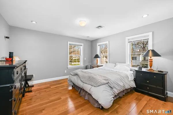 $839,500 | 50 Berkeley Road, Fairfield, CT 06825