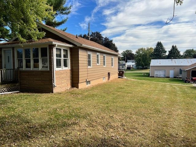 913 South 15th Avenue Freeport, IL 61032 - Photo 3 of 13