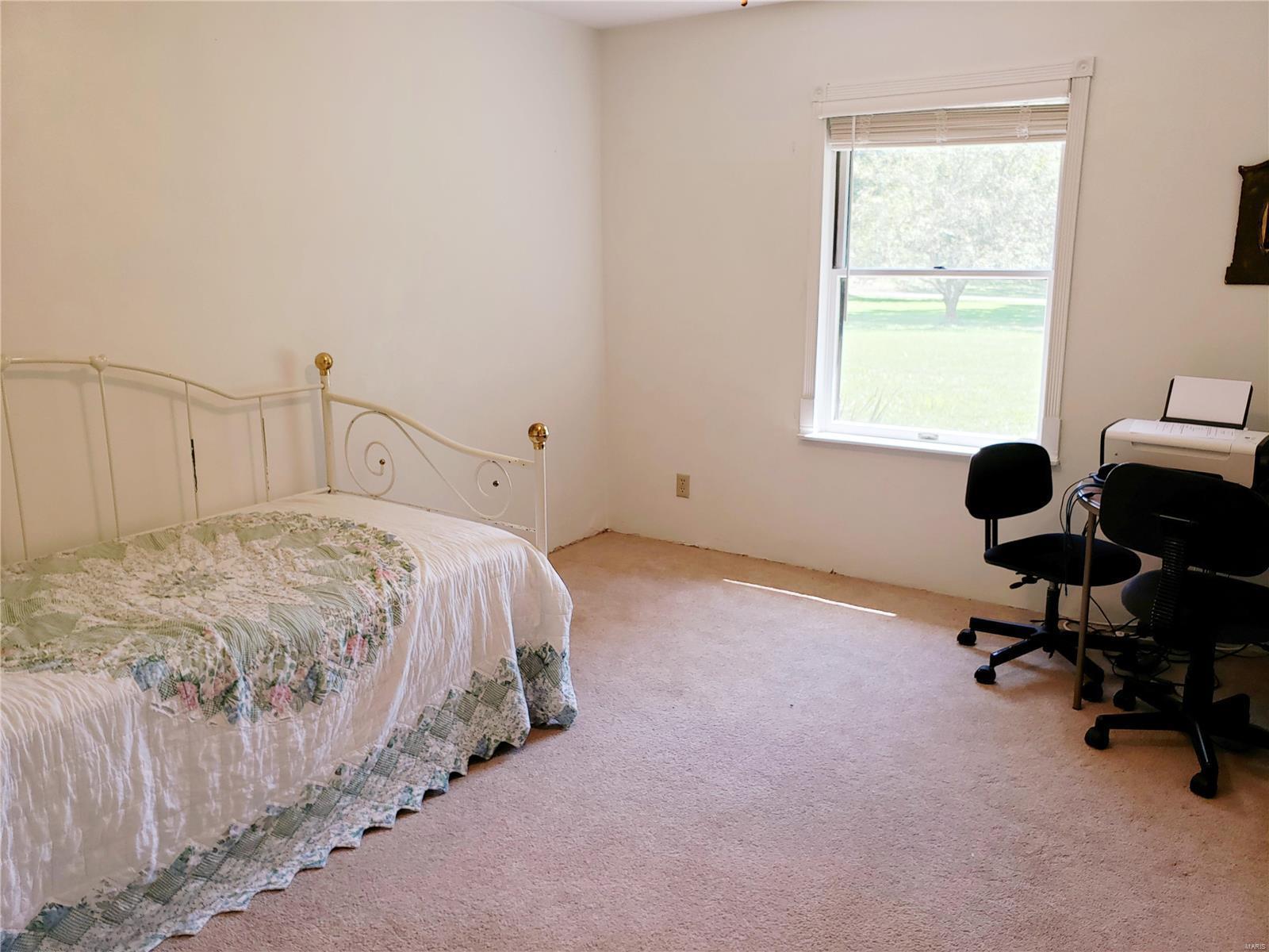 607 Bauer Road Troy, IL 62294 - Photo 15 of 37