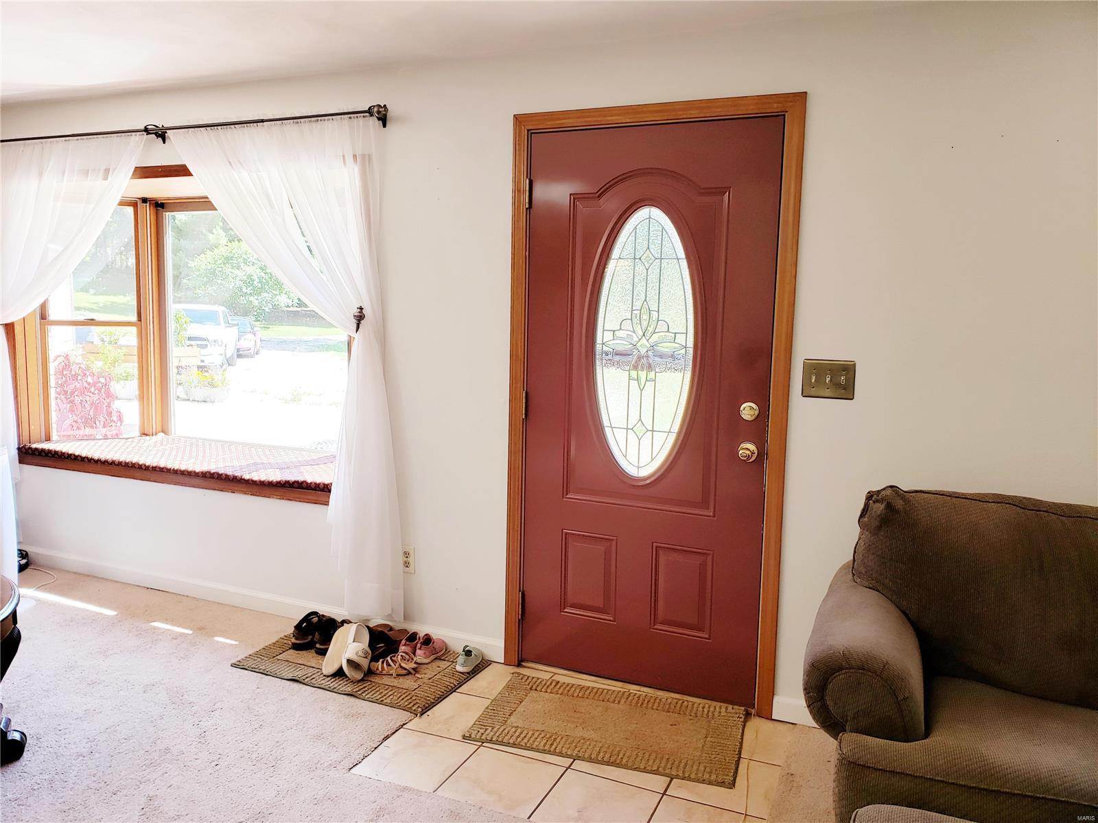 607 Bauer Road Troy, IL 62294 - Photo 9 of 37