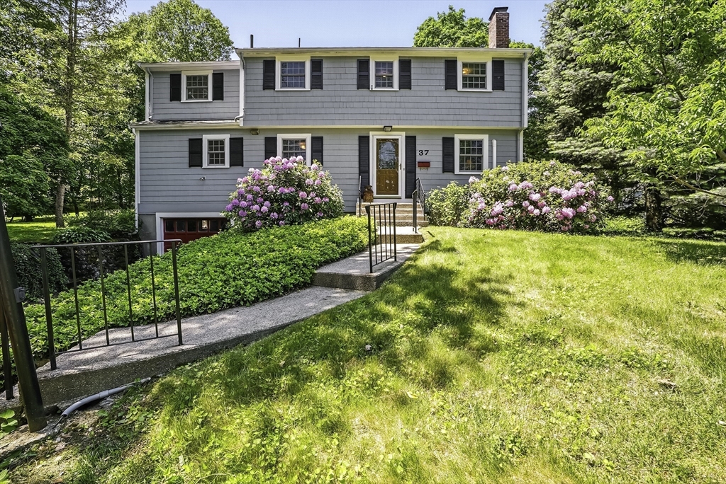 37 Eastview Road Hopkinton, MA 01748 - Photo 1 of 38 Gallery Image 1