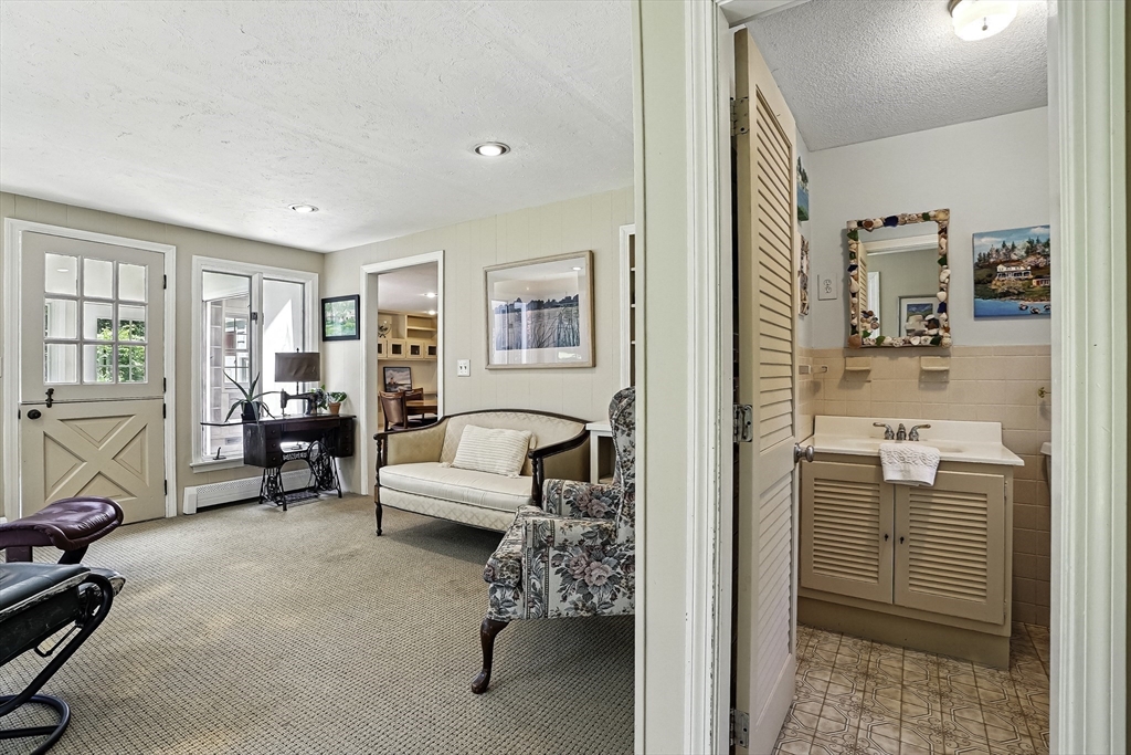 37 Eastview Road Hopkinton, MA 01748 - Photo 16 of 38 Gallery Image 16