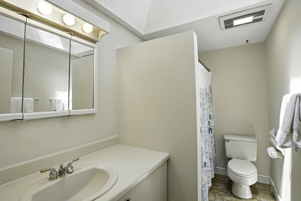37 Eastview Road Hopkinton, MA 01748 - Photo 20 of 38 Gallery Image 20