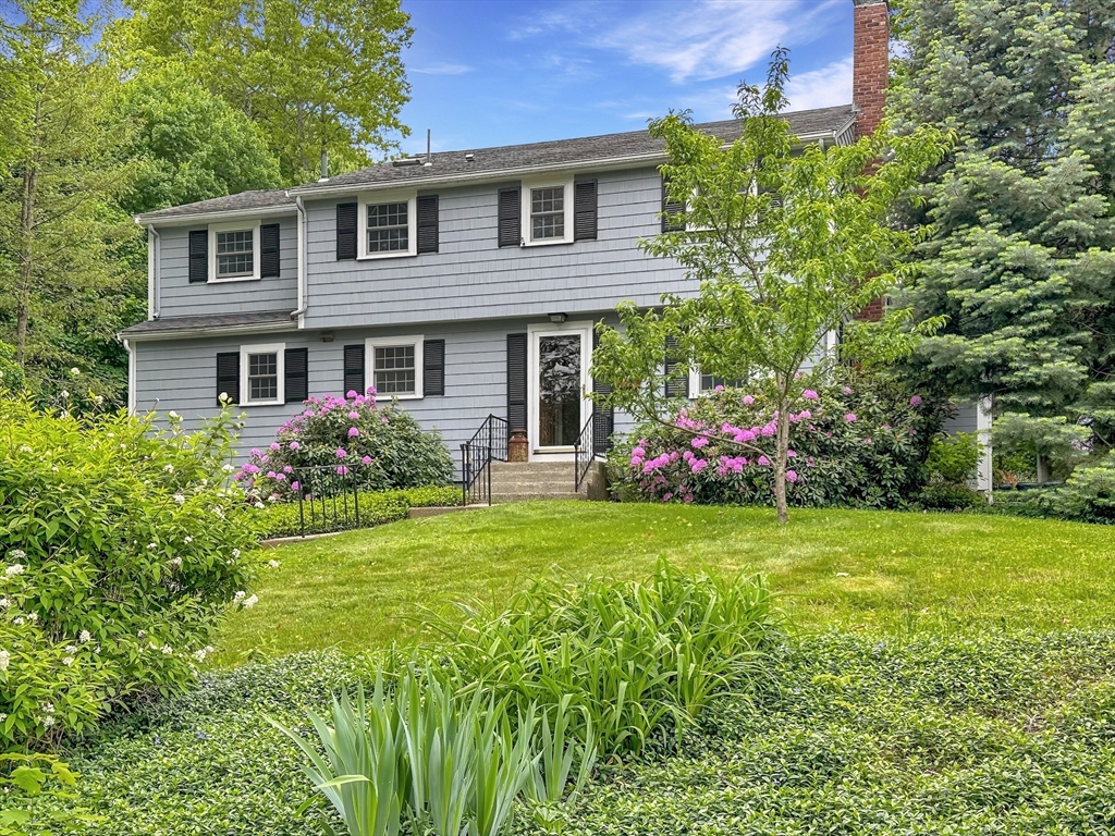 37 Eastview Road Hopkinton, MA 01748 - Photo 2 of 38 Gallery Image 2
