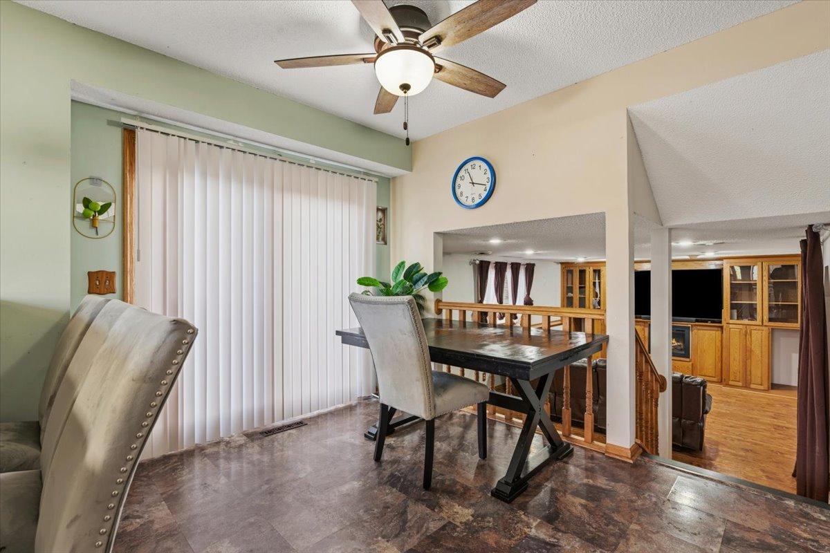 12125 Aztec Street Northwest Coon Rapids, MN 55433 - Photo 11 of 35