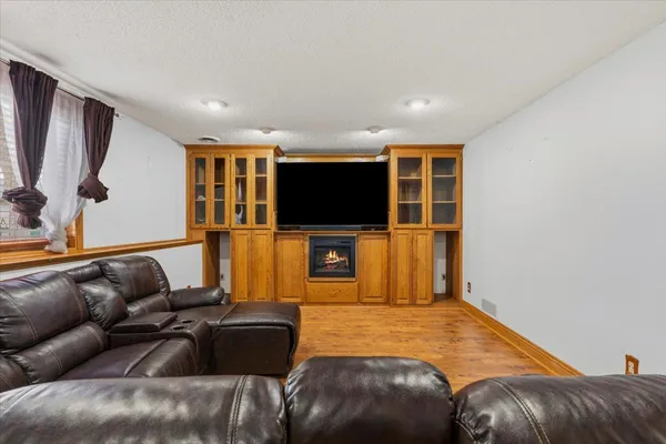$410,000 | 12125 Aztec Street Northwest, Coon Rapids, MN 55433