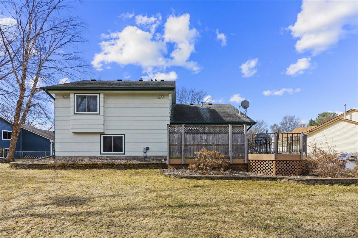 12125 Aztec Street Northwest Coon Rapids, MN 55433 - Photo 6 of 35