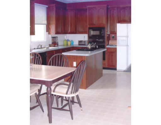 264 Stow Road Marlborough, MA 01752 - Photo 3 of 3 Gallery Image 3