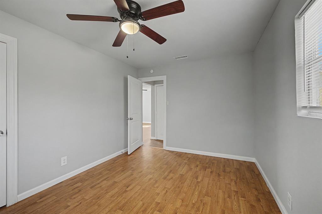 3817 Collin Street Fort Worth, TX 76119 - Photo 14 of 24