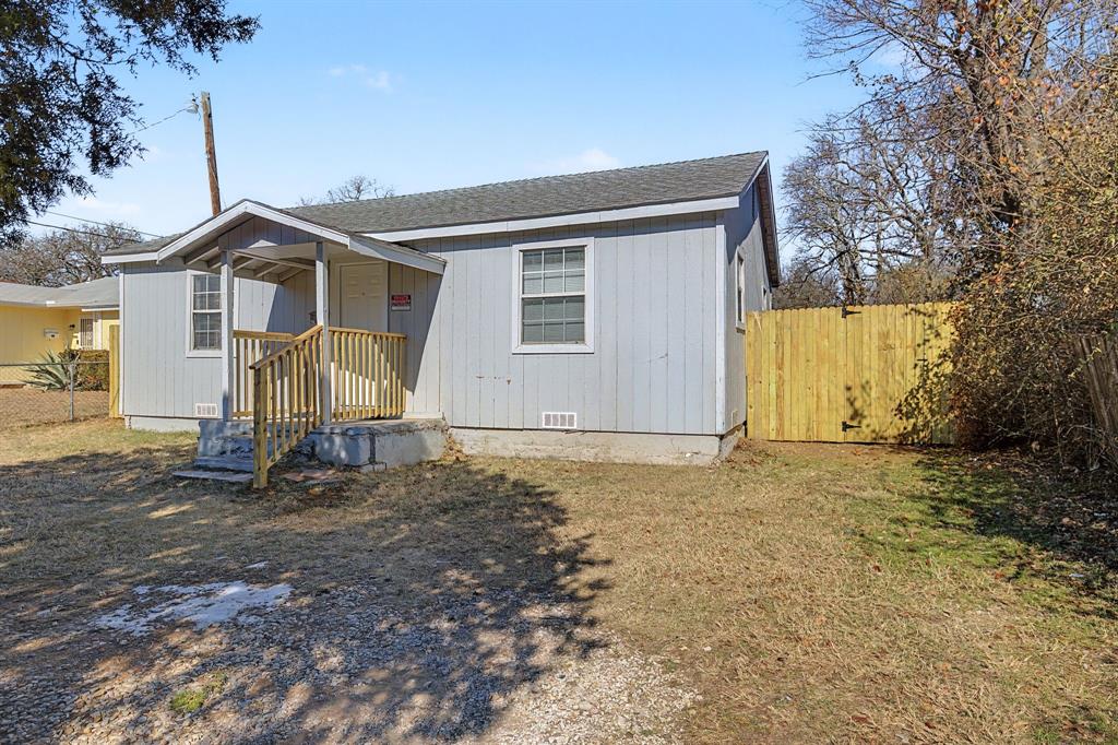 3817 Collin Street Fort Worth, TX 76119 - Photo 3 of 24