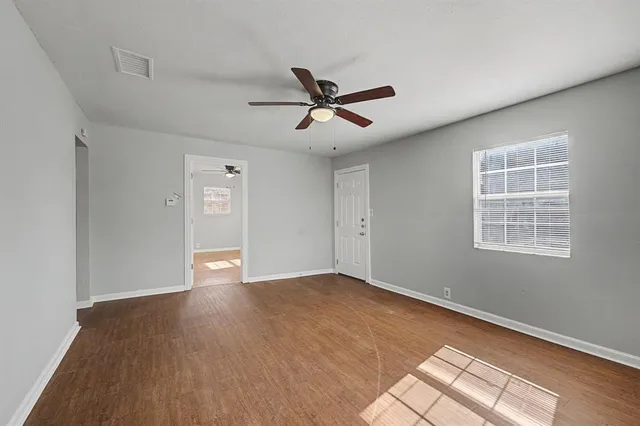 $1,250 | 3817 Collin Street, Fort Worth, TX 76119