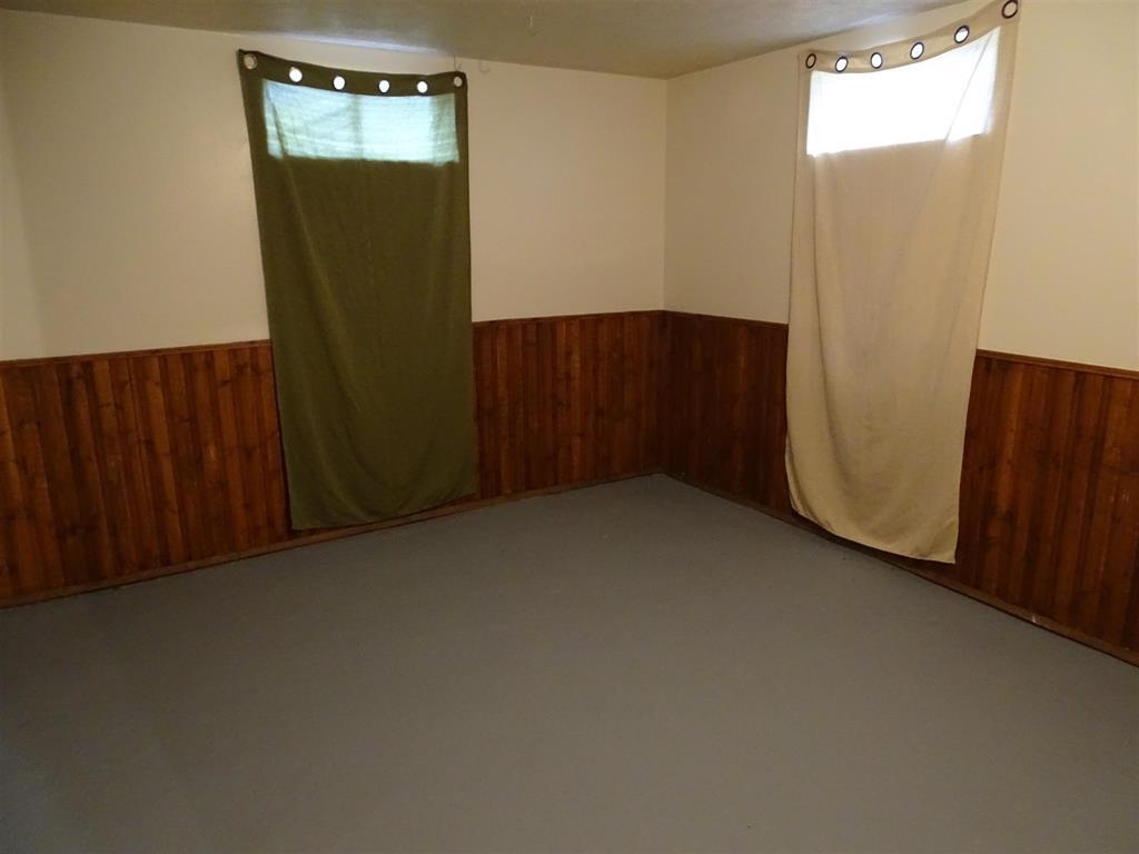 14215 East Bridges Road Elk, WA 99009 - Photo 6 of 30
