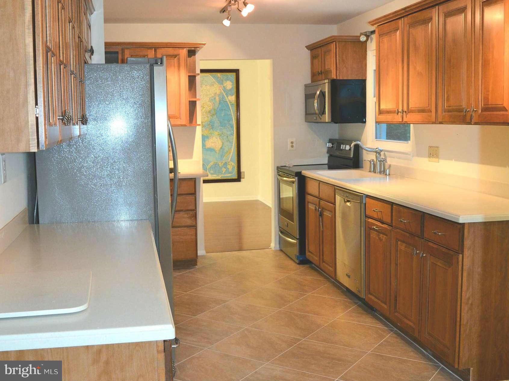 9404 Old Courthouse Road Vienna, VA 22182 - Photo 3 of 30 Kitchen