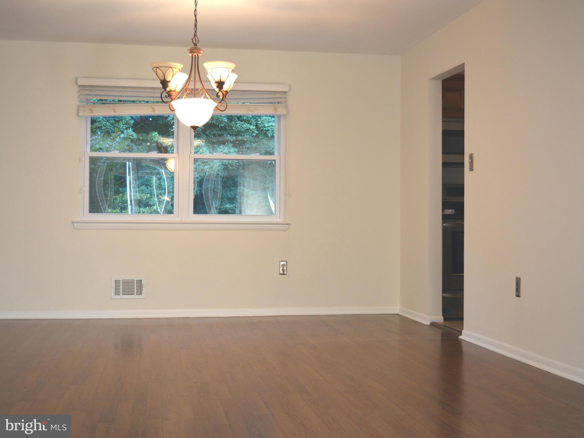 9404 Old Courthouse Road Vienna, VA 22182 - Photo 8 of 30 Dining Room