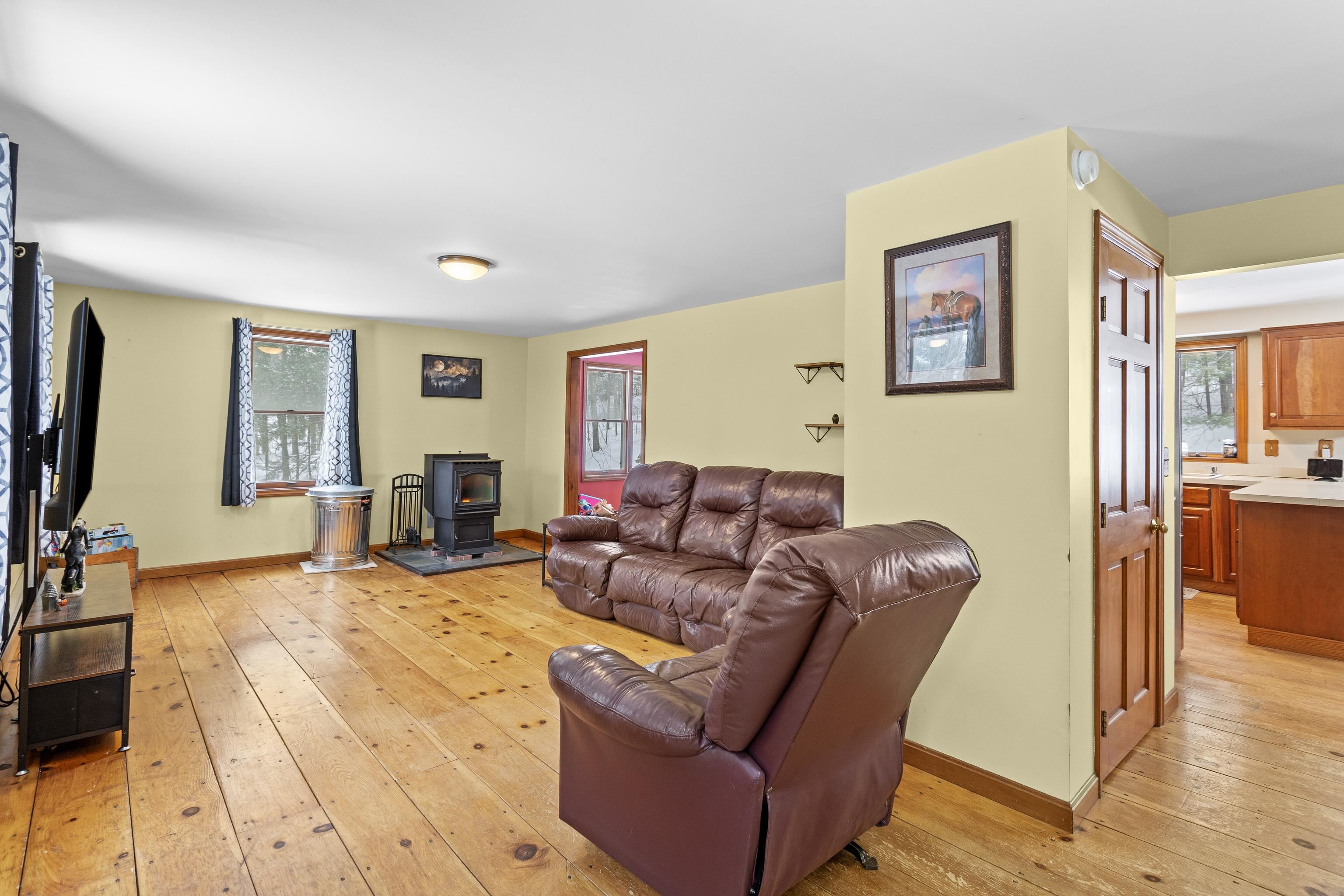 15 Chevey Hill Road Weare, NH 03281 - Photo 9 of 41