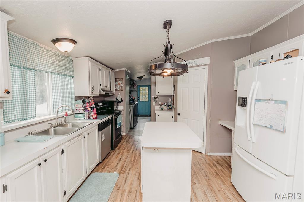 10209 Circle Road Dixon, MO 65459 - Photo 34 of 69