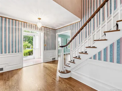 $2,998,000 | 61 Mason Drive, Manhasset, NY 11030