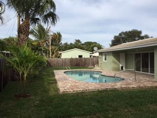 522 Dover Road Tequesta, FL 33469 - Photo 2 of 7 DOVER POOL 2