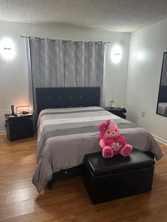 $1,900 | 7220 Northwest 179th Street, Unit 111, Hialeah, FL 33015