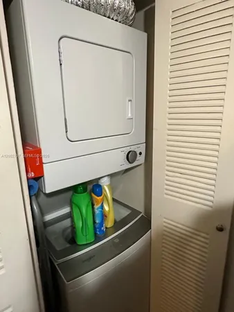 $1,900 | 7220 Northwest 179th Street, Unit 111, Hialeah, FL 33015