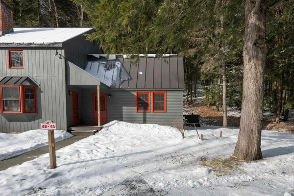 $249,000 | 574 Willard Road, Unit 4A, Hartford, VT 05059