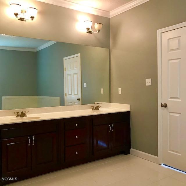 20706 Mennonite Road Gulfport, MS 39503 - Photo 22 of 55 Master Bath