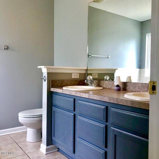 20706 Mennonite Road Gulfport, MS 39503 - Photo 27 of 55 2nd Master Bath