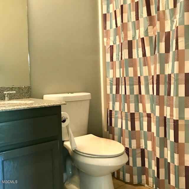 20706 Mennonite Road Gulfport, MS 39503 - Photo 31 of 55 Guest Bath