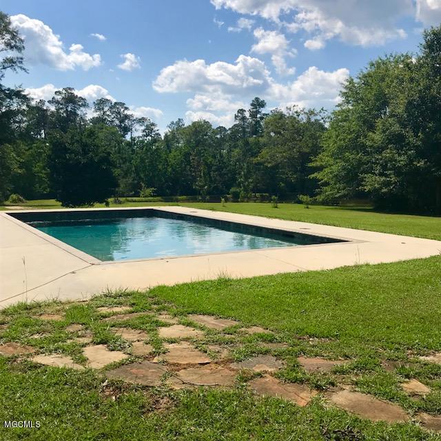 20706 Mennonite Road Gulfport, MS 39503 - Photo 34 of 55 Pool