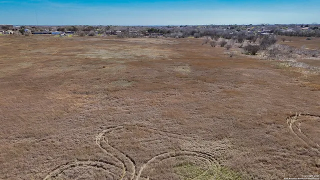 $3,313,739 | 0 Fm 351, Beeville, TX 78102