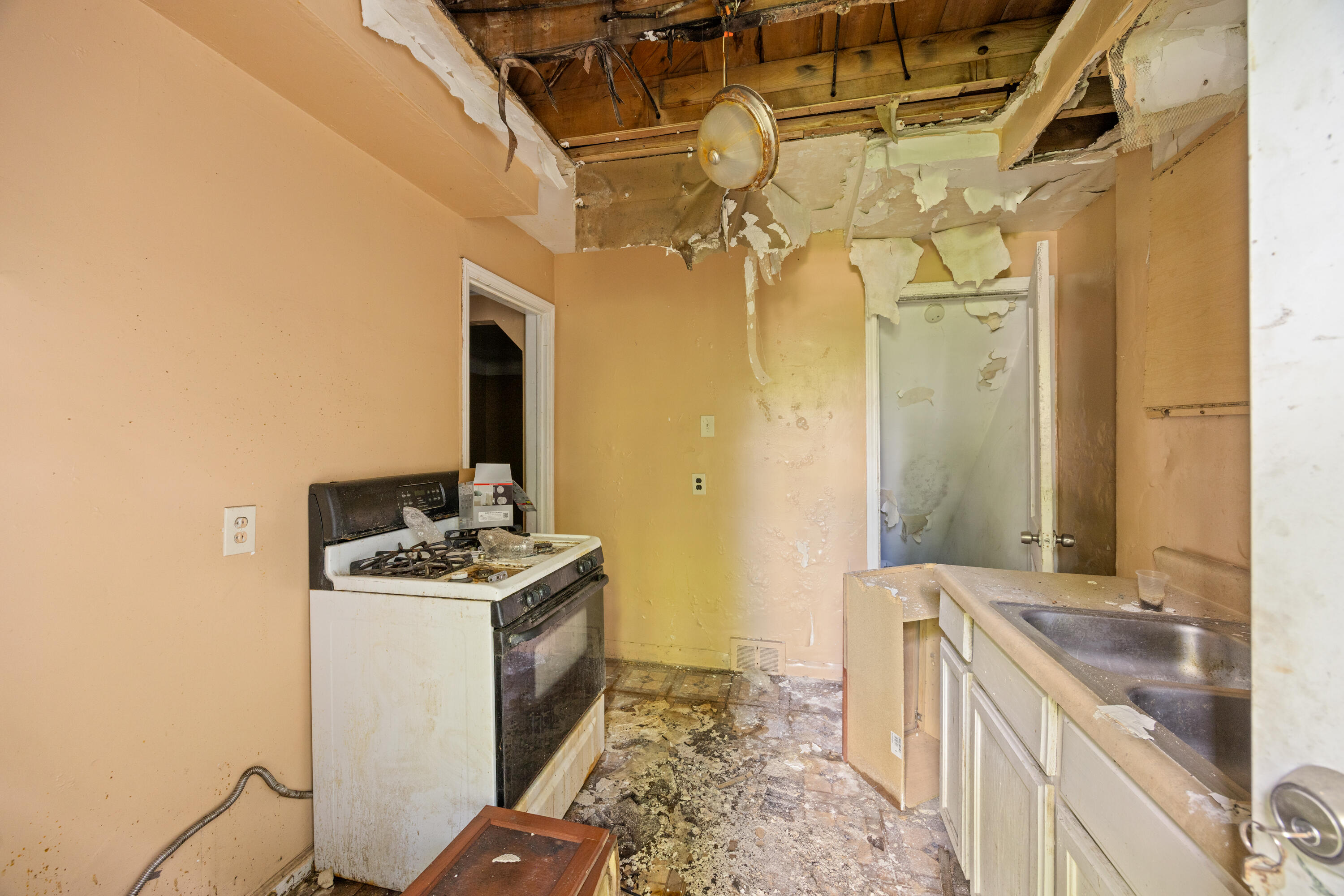 18903 Evergreen Road Detroit, MI 48219 - Photo 8 of 17 1000024072