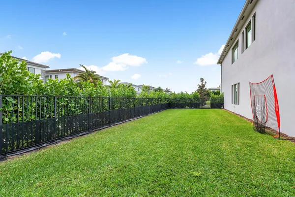 $15,500 | 8227 Oceanus Drive, Boca Raton, FL 33496