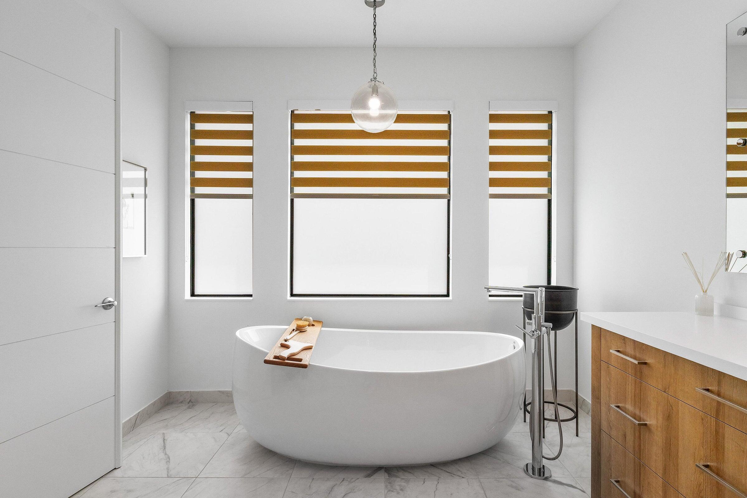 8227 Oceanus Drive Boca Raton, FL 33496 - Photo 7 of 55 20240307022852078762000000-o