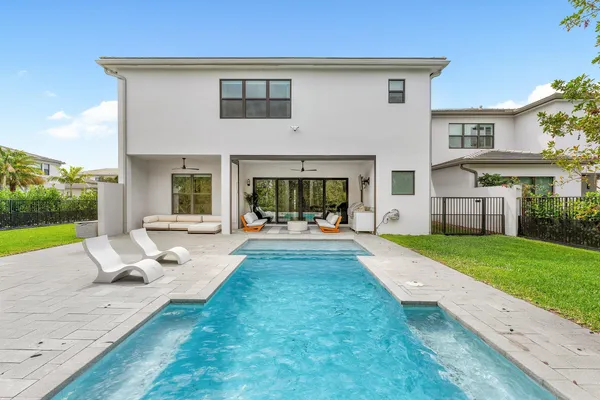 $15,500 | 8227 Oceanus Drive, Boca Raton, FL 33496