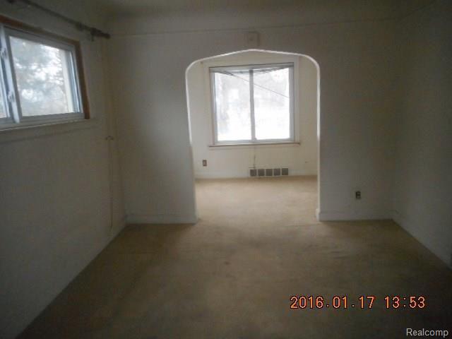 8134 Robson Street Detroit, MI 48228 - Photo 4 of 13