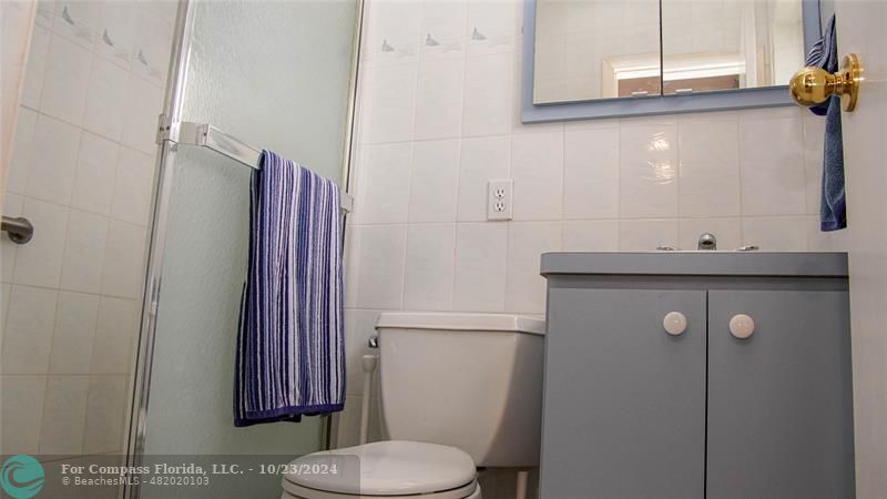 3322 Coolidge Street Hollywood, FL 33021 - Photo 12 of 32 a bathroom with a sink and a toilet