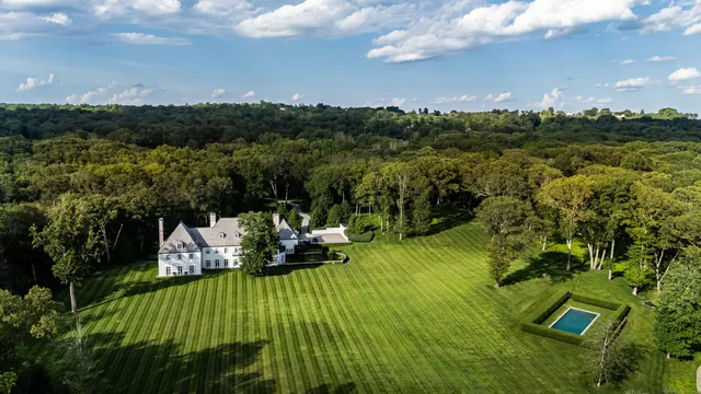 $25,500,000 | 104 Dans Highway, New Canaan, CT 06840
