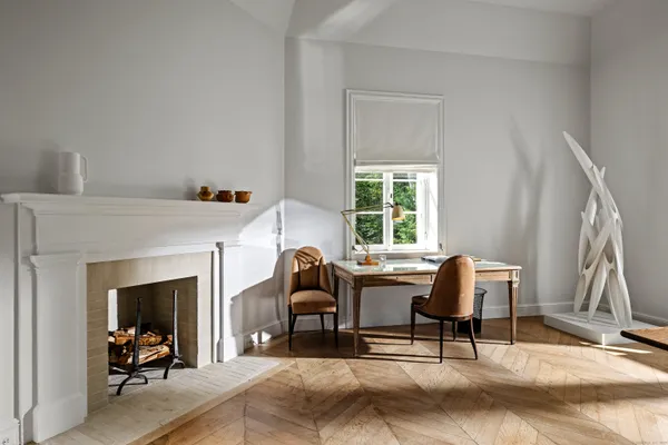 $25,500,000 | 104 Dans Highway, New Canaan, CT 06840