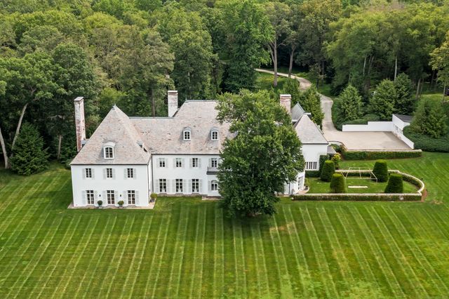 $25,500,000 | 104 Dans Highway, New Canaan, CT 06840