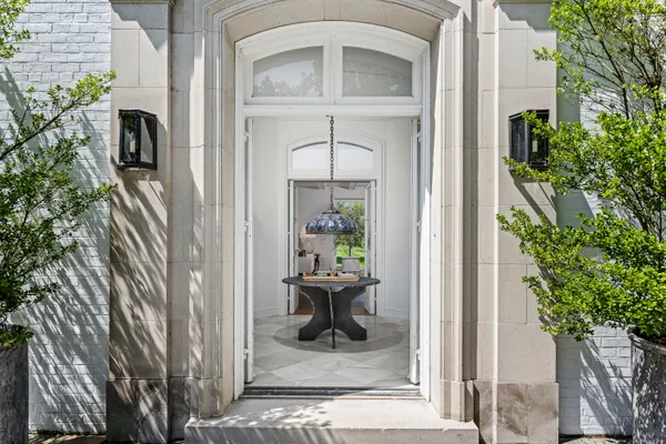 $25,500,000 | 104 Dans Highway, New Canaan, CT 06840