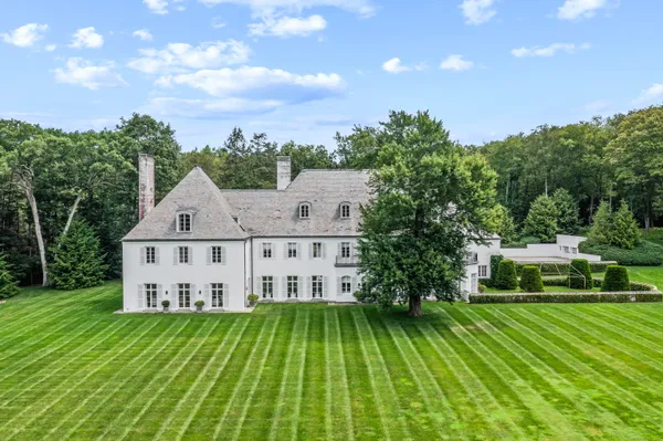 $25,500,000 | 104 Dans Highway, New Canaan, CT 06840