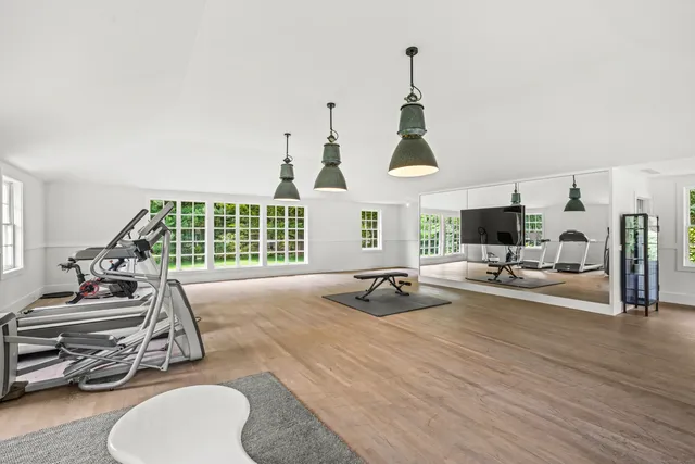 $25,500,000 | 104 Dans Highway, New Canaan, CT 06840