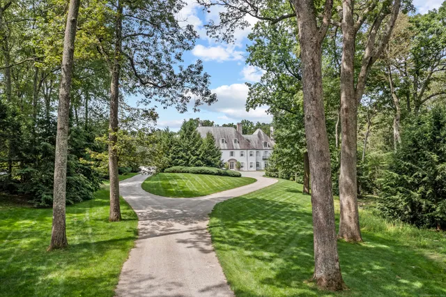 $25,500,000 | 104 Dans Highway, New Canaan, CT 06840