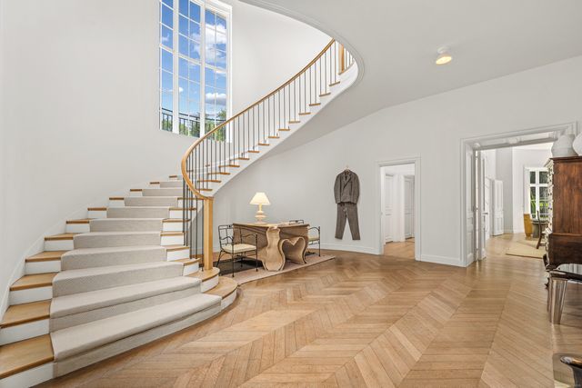 $25,500,000 | 104 Dans Highway, New Canaan, CT 06840