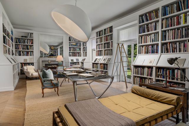 $25,500,000 | 104 Dans Highway, New Canaan, CT 06840