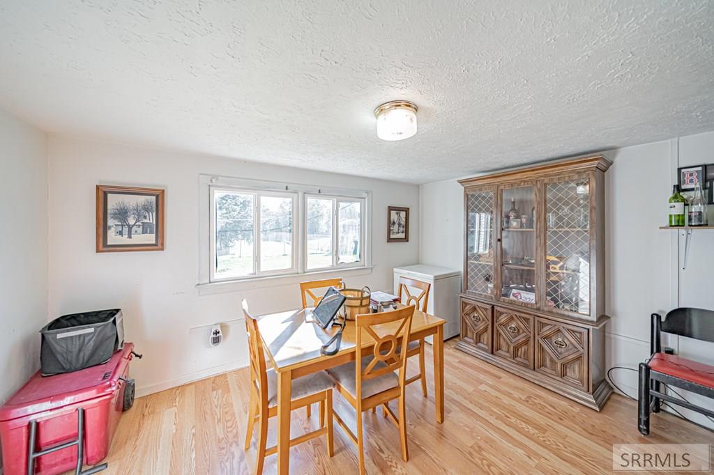 2406 North Ammon Road Idaho Falls, ID 83401 - Photo 15 of 47