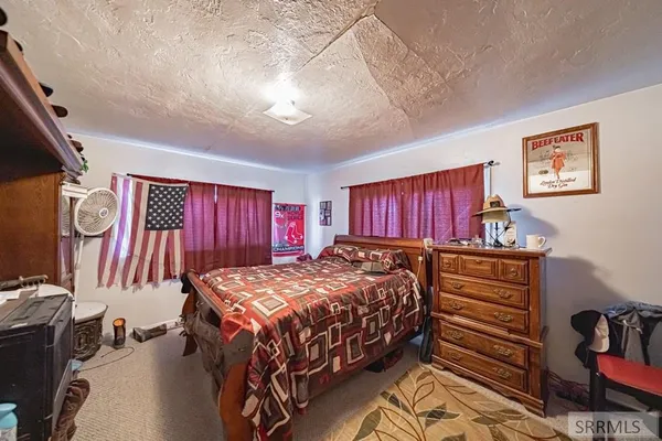 $325,000 | 2406 North Ammon Road, Idaho Falls, ID 83401