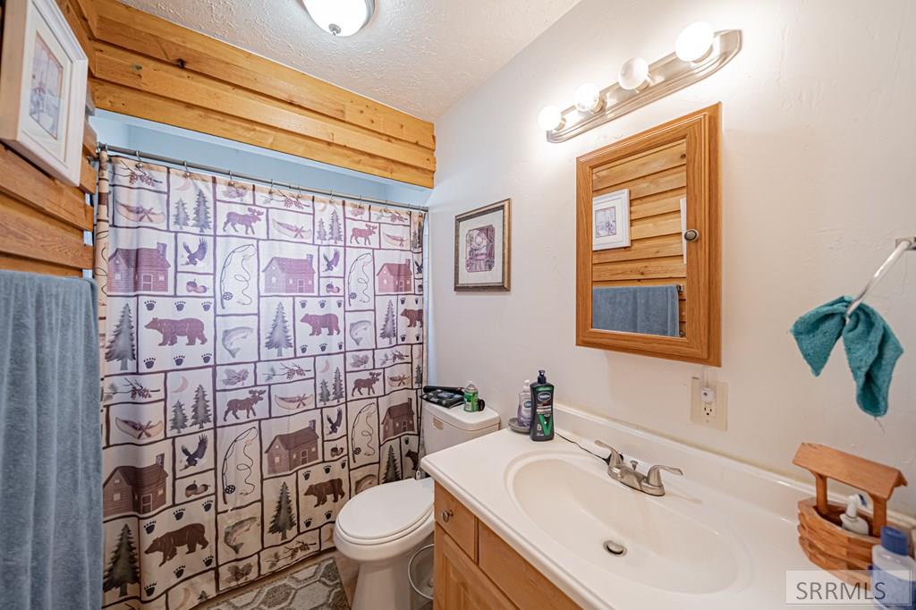 2406 North Ammon Road Idaho Falls, ID 83401 - Photo 27 of 47