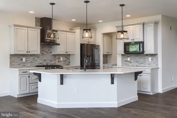 $833,165 | 5600 Majestic View Drive, Unit NOTTINGHAM, Schnecksville, PA 18078