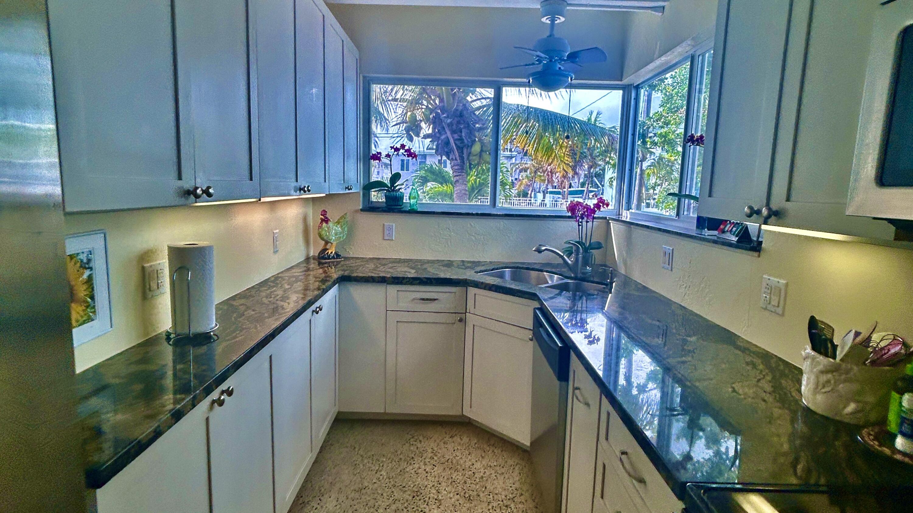 64 Seagate Boulevard Key Largo, FL 33037 - Photo 13 of 44 IMG_9448